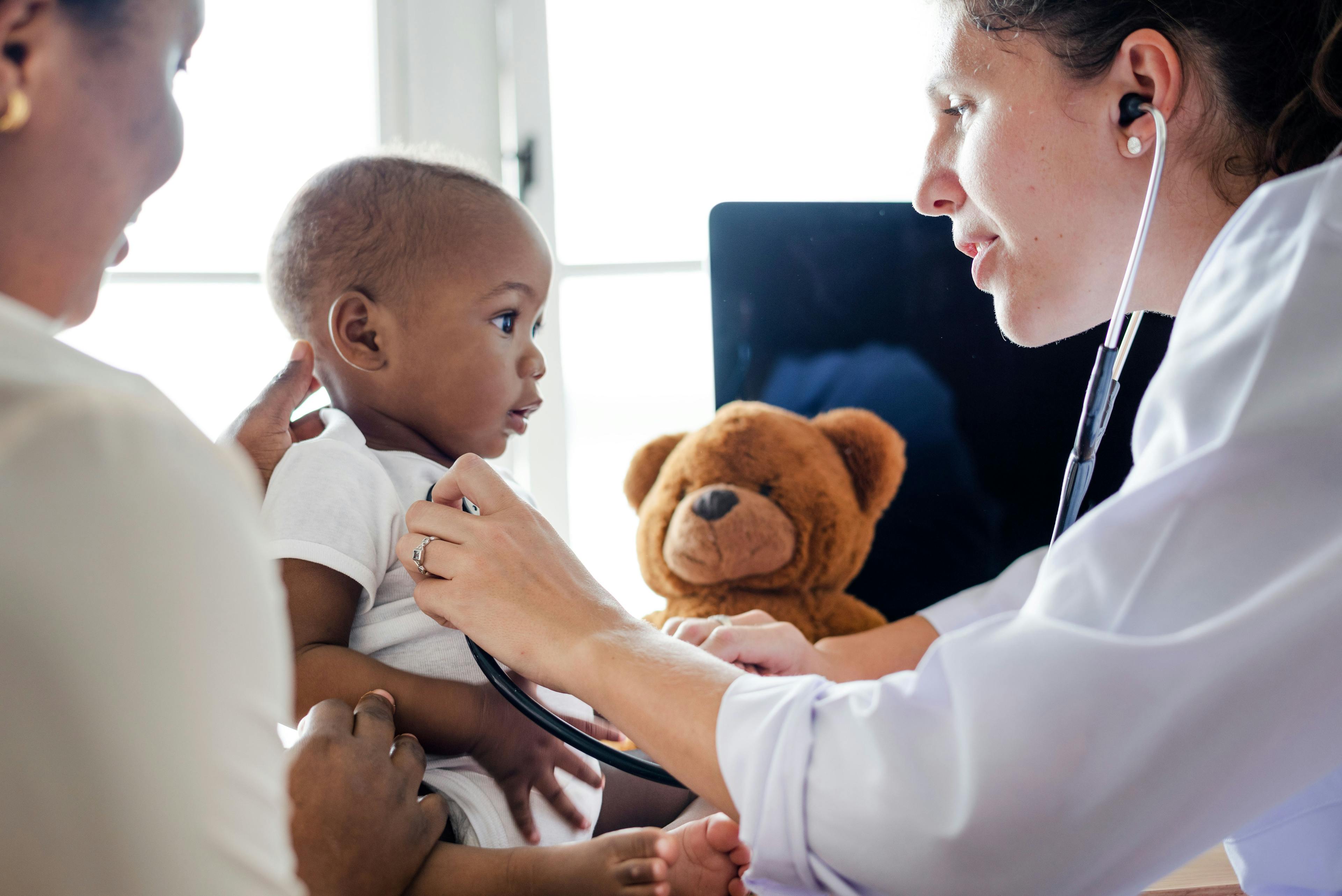 Child being examined by pediatrician  | Image Credit: © Rawpixel.com - © Rawpixel.com - stock.adobe.com.