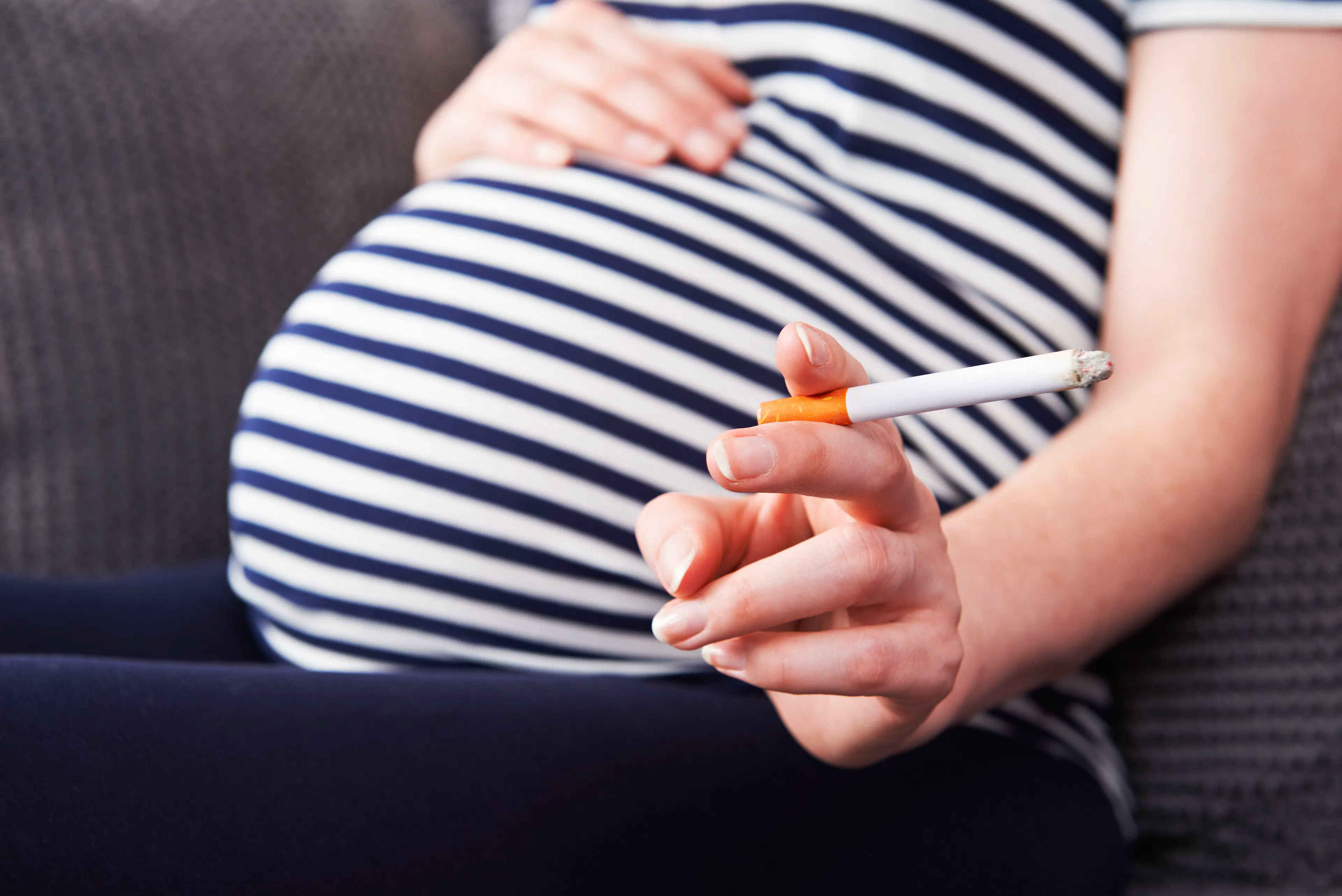 Maternal tobacco use tied to late childhood neurocognition deficits | Image Credit: © highwaystarz - © highwaystarz - stock.adobe.com