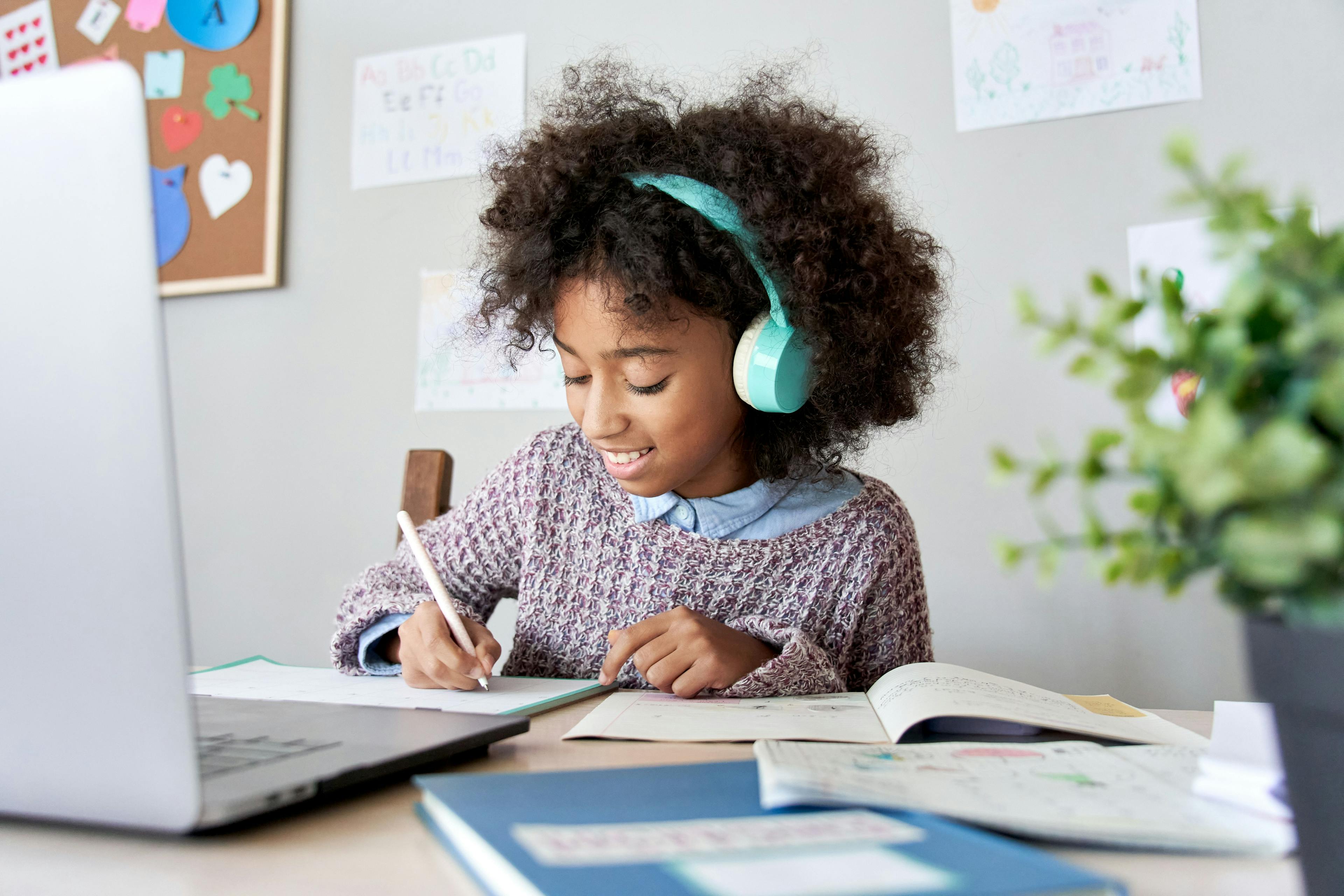 Poll: How parents feel about noise exposure from their child's headphones | Image Credit: © insta_photos - © insta_photos - stock.adobe.com.